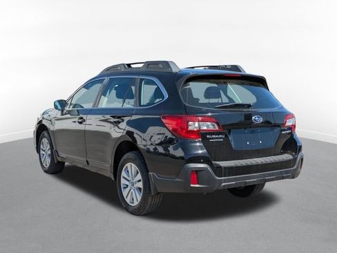 Used 2019 Subaru Outback 2.5i AWD/4WD image 4