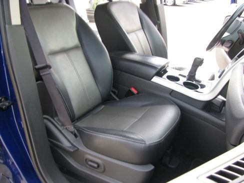 Used 2013 Ford Edge Sport w/ Driver Entry Pkg image 14