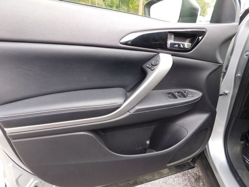 Used 2024 Mitsubishi Eclipse Cross SE image 12