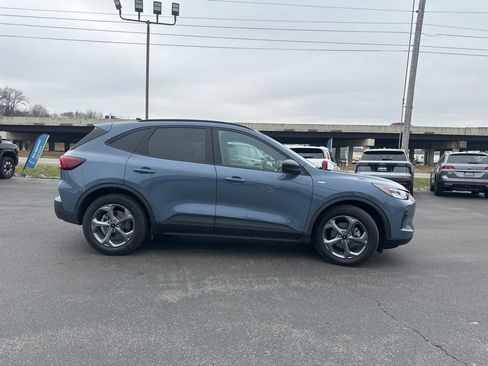 Used 2025 Ford Escape ST-Line image 5