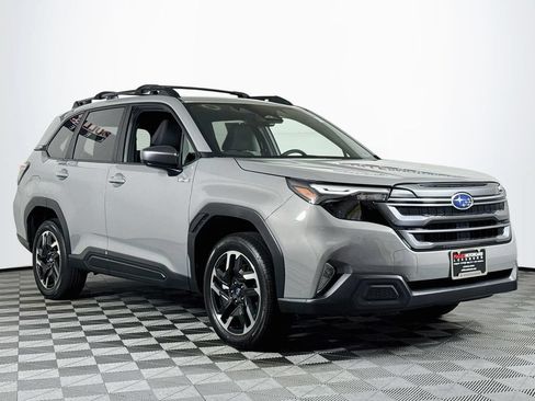 Used 2026 Subaru Forester Premium AWD/4WD image 1