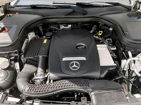 Certified 2017 Mercedes-Benz GLC 300 4MATIC image 32