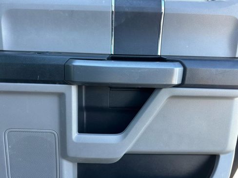 Used 2018 Ford F150 XLT AWD/4WD image 16