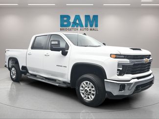 Used 2025 Chevrolet Silverado 2500 LT w/ Convenience Package AWD/4WD video 1