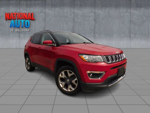 Used 2018 Jeep Compass Limited w/ Navigation Group AWD/4WD image 1