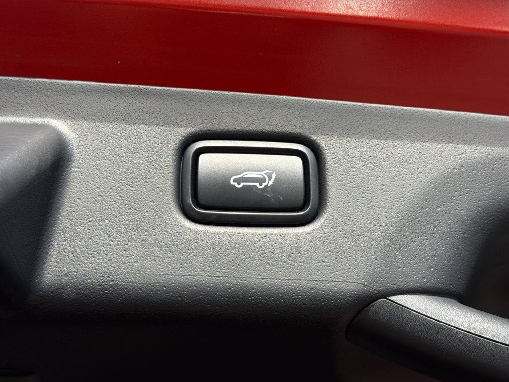 Used 2023 Kia Niro Wave w/ Wave Preserve Package FWD image 7