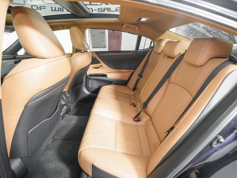 Certified 2024 Lexus ES 350 Ultra Luxury image 12