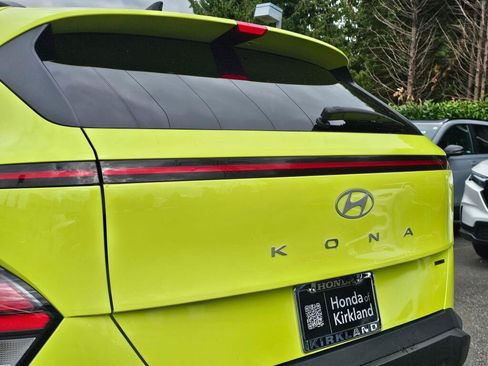 Used 2024 Hyundai Kona SEL AWD/4WD image 16