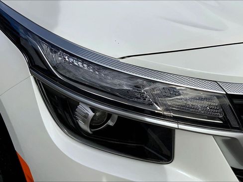 Used 2023 Kia Seltos LX AWD/4WD image 28