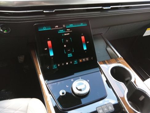 New 2026 Cadillac Escalade Platinum Sport AWD/4WD image 18