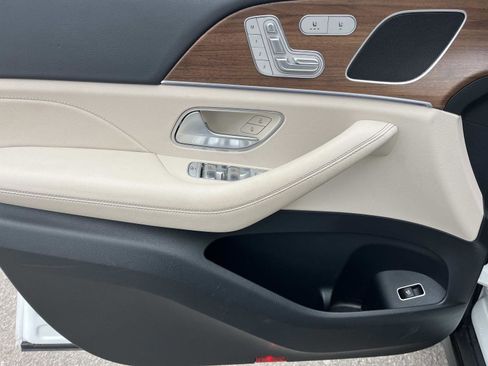 Certified 2025 Mercedes-Benz GLE 350 4MATIC image 17