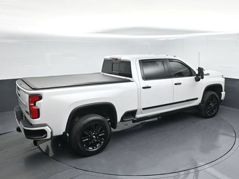 Used 2024 Chevrolet Silverado 3500 High Country w/ High Country Premium Package AWD/4WD image 45