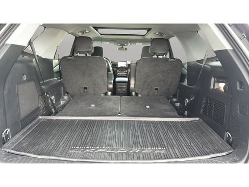 Used 2023 Ford Explorer Limited w/ Equipment Group 301A AWD/4WD image 13