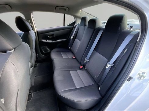 Used 2024 Nissan Sentra SV FWD image 19