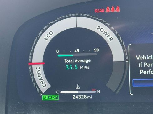 Used 2025 Toyota Camry XLE FWD image 18