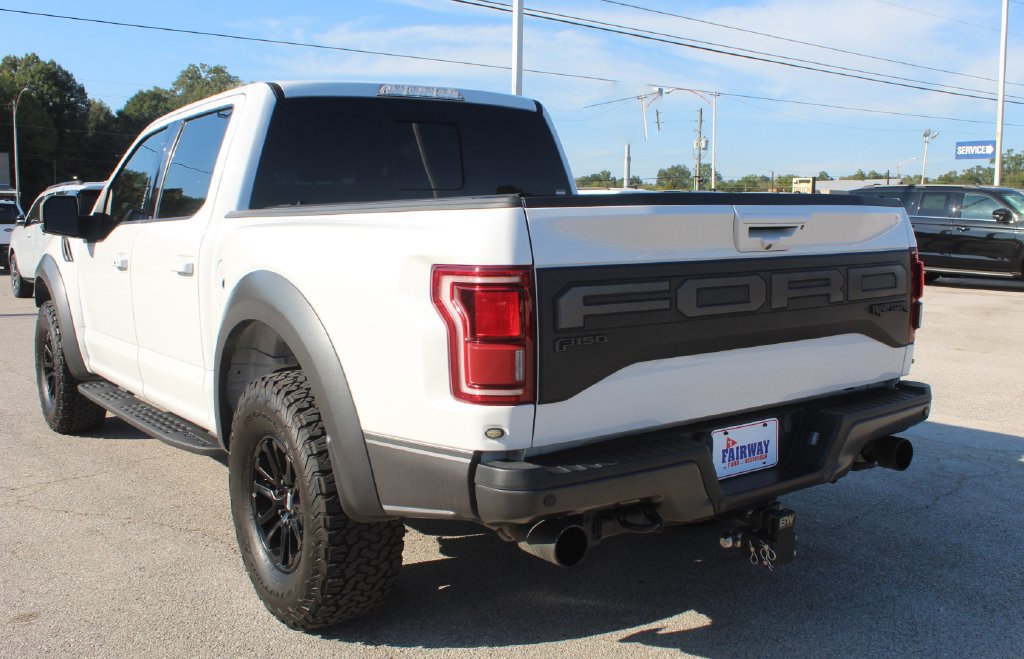 Used 2019 Ford F150 Raptor w/ Equipment Group 802A Luxury AWD/4WD image 9
