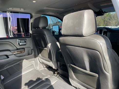 Used 2015 GMC Sierra 2500 Denali w/ Duramax Plus Package image 25