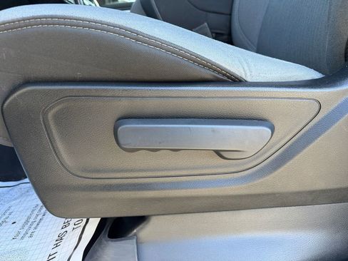 Used 2023 RAM 1500 Big Horn AWD/4WD image 25