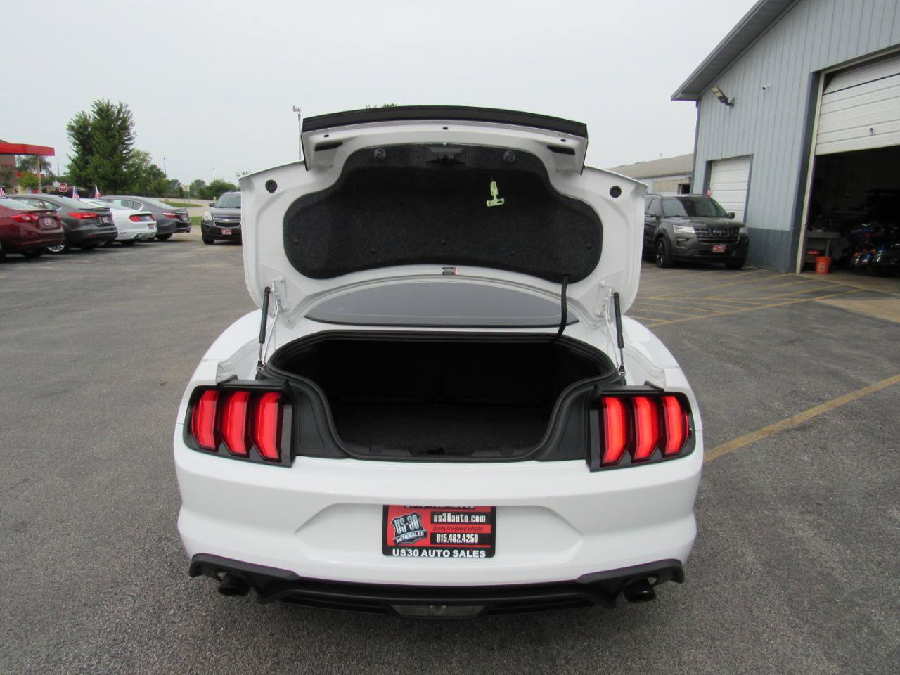 Used 2020 Ford Mustang Coupe RWD image 29