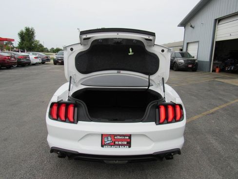 Used 2020 Ford Mustang Coupe RWD image 29