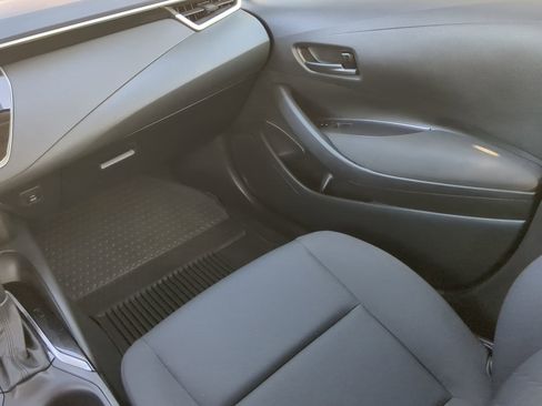 Used 2024 Toyota Corolla LE image 43