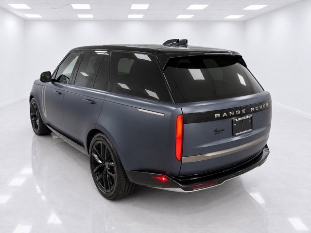Used 2024 Land Rover Range Rover SE AWD/4WD image 16