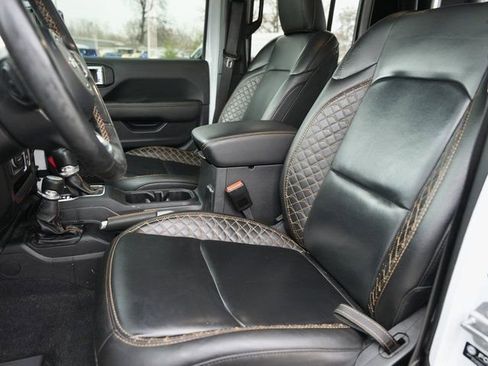 Used 2021 Jeep Gladiator Overland image 13