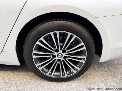 Used 2018 BMW 530i image 28