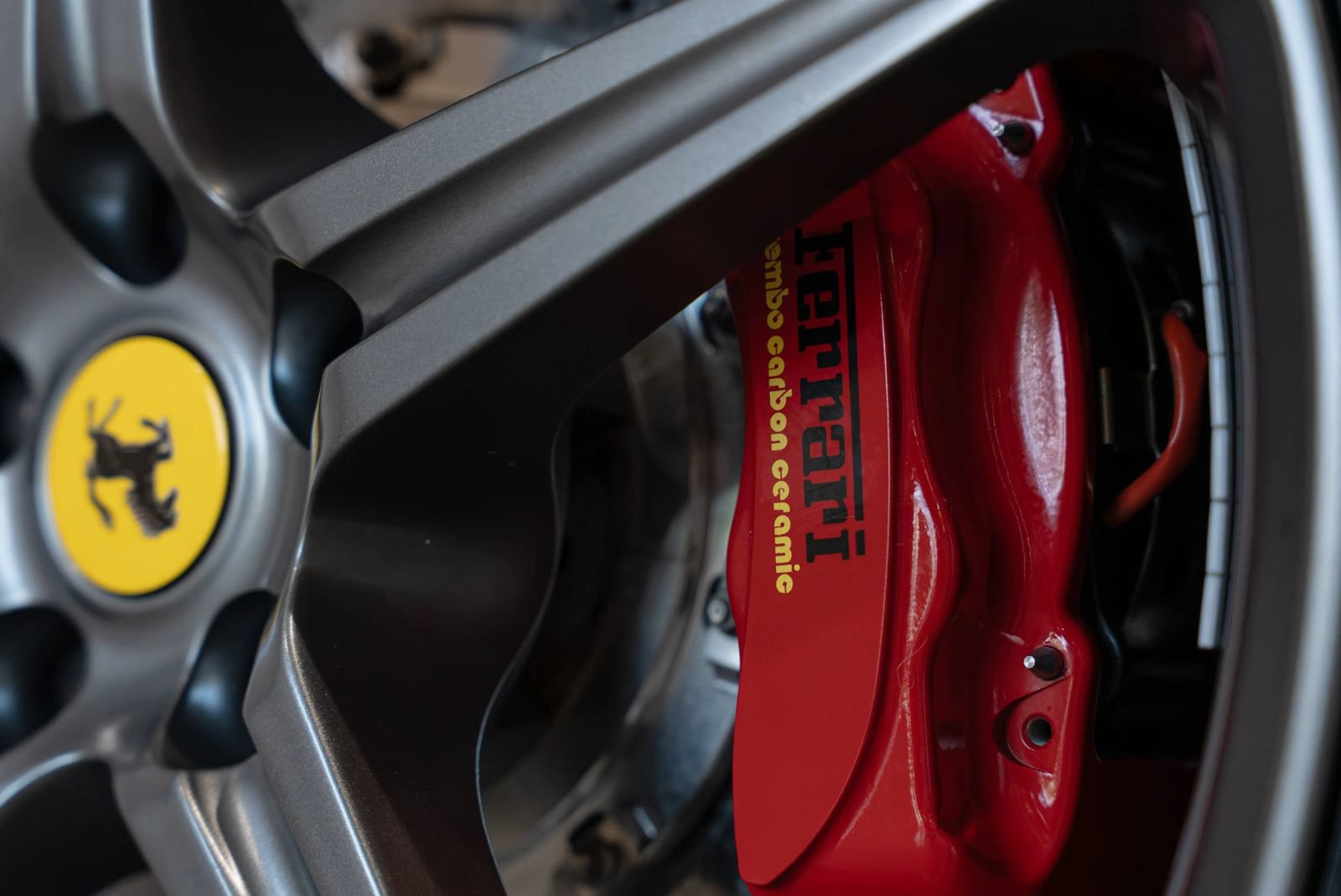 Used 2013 Ferrari 458 Spider RWD image 17