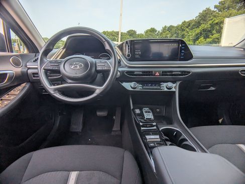 Used 2023 Hyundai Sonata SEL w/ Convenience Package FWD image 16