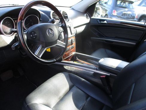 Used 2010 Mercedes-Benz ML 350 ML 350 4MATIC AWD 4dr SUV image 7