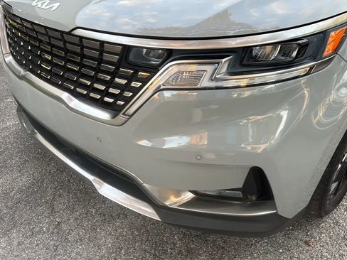 Used 2023 Kia Carnival SX image 34