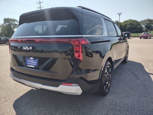 Used 2026 Kia Carnival EX FWD image 5