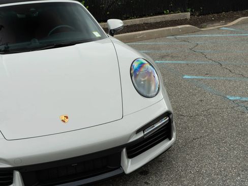 Used 2024 Porsche 911 Cabriolet AWD/4WD image 8