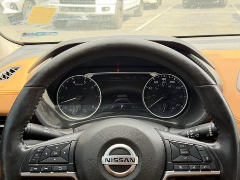 Used 2023 Nissan Sentra SV w/ SV Premium Package image 21