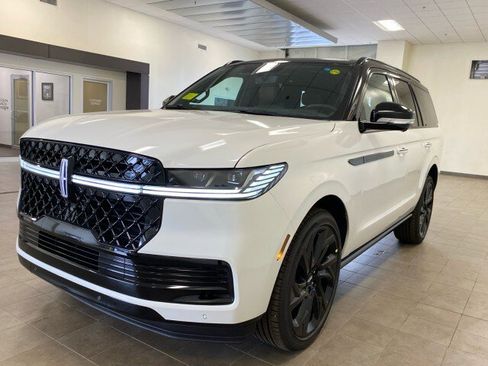 New 2026 Lincoln Navigator Black Label AWD/4WD image 34