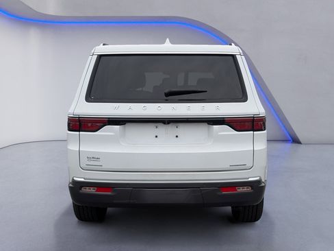 Used 2022 Jeep Wagoneer Series II image 7