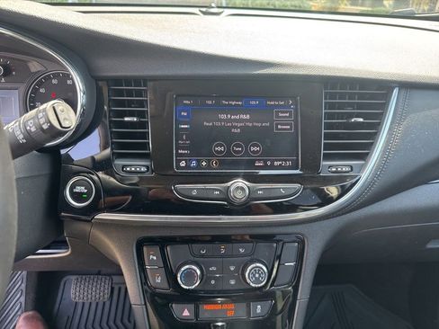 Used 2022 Buick Encore Preferred w/ Safety Package II AWD/4WD image 29