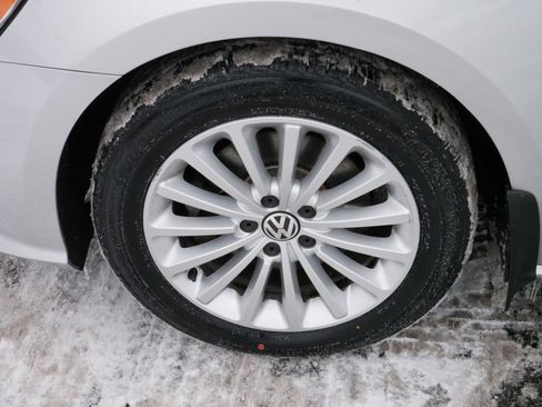 Used 2017 Volkswagen Passat 1.8T SE image 15