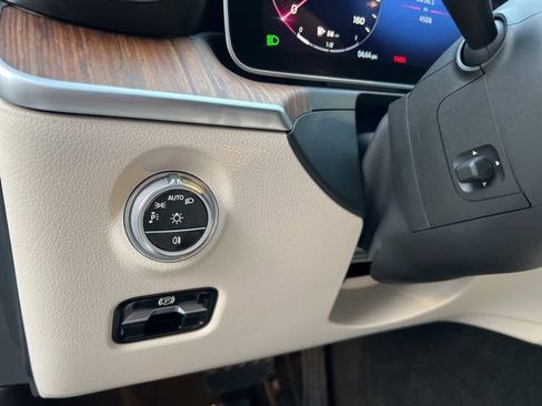 Certified 2024 Mercedes-Benz C 300 4MATIC Sedan image 18