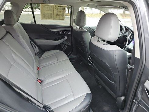 Used 2022 Subaru Outback Limited image 16