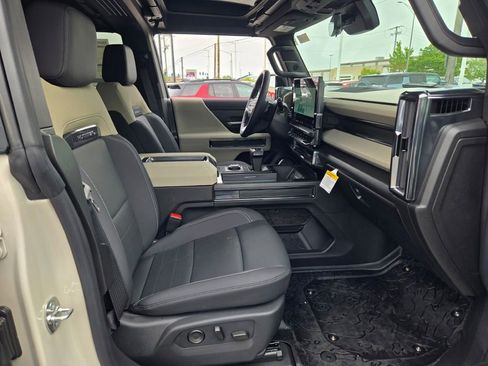 New 2026 GMC Hummer EV 4x4 Crew Cab image 15