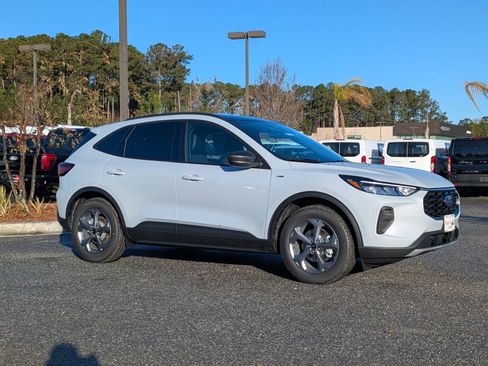 New 2026 Ford Escape ST-Line w/ Tech Pack #1 image 3