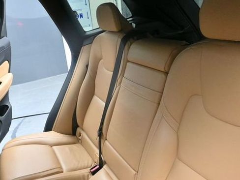 Used 2021 Volvo XC60 T5 Inscription AWD/4WD image 29