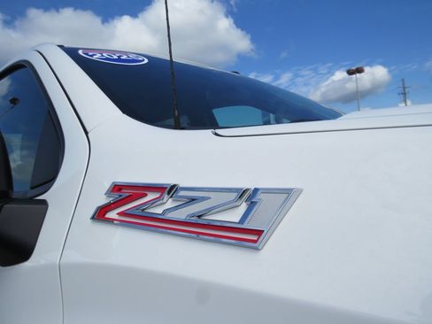 Certified 2025 Chevrolet Silverado 1500 LT w/ Z71 Off-Road Package AWD/4WD image 15