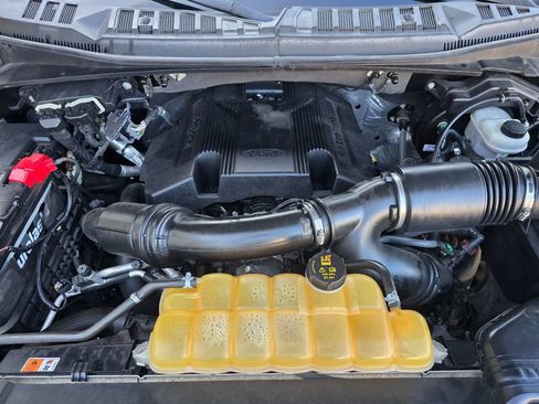 Used 2017 Ford F150 Lariat w/ Equipment Group 501A Mid AWD/4WD image 22