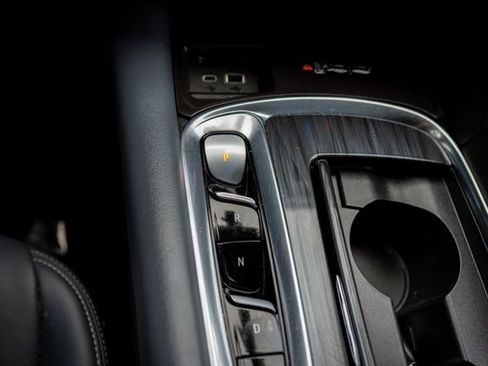 Used 2024 Buick Enclave Essence w/ Sport Touring Edition image 36