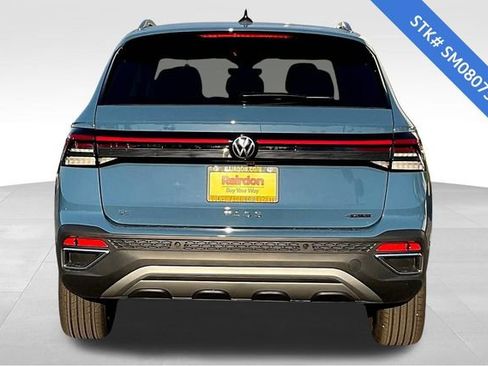 New 2025 Volkswagen Taos SE image 4