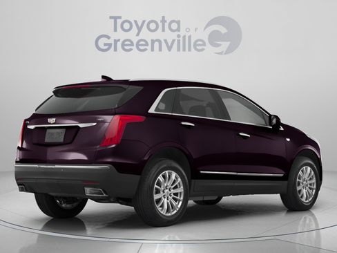 Used 2017 Cadillac XT5 Luxury w/ Driver Awareness Package FWD image 4