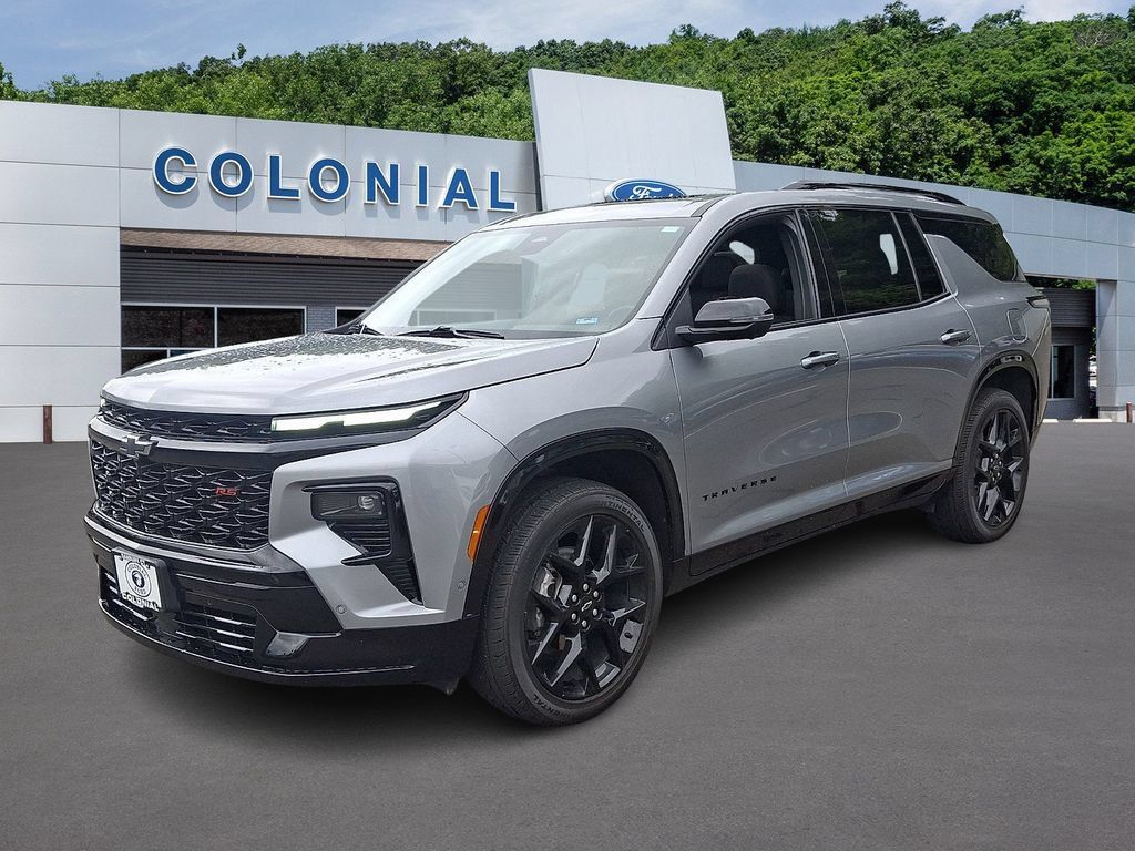 Used 2024 Chevrolet Traverse RS AWD/4WD image 3
